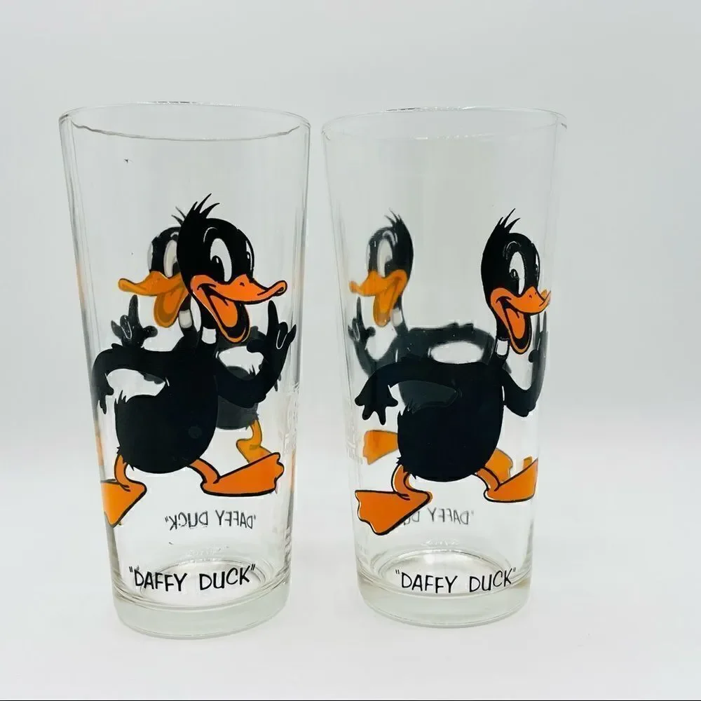 Pair of Vintage Looney Toons Daffy Duck Pepsi Glasses
